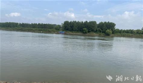 鄱阳湖刷新历史最低水位 江西首次发布枯水红色预警-盐城新闻网