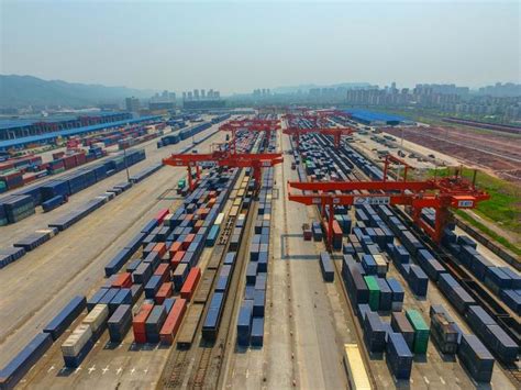 去年重庆保税港区进出口贸易额达140亿 整体发展水平跻身全国三强_重庆频道_凤凰网