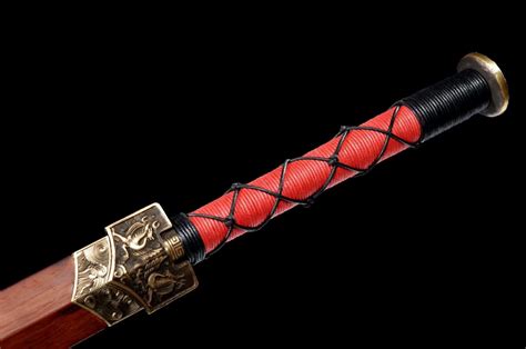 中国宝剑的三种形制，四面六面和八面，都各有什么优缺点？|钢铁|青铜剑|汉剑_新浪新闻