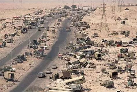 【历史图集】海湾战争中的“死亡公路” 伊军与难民死伤惨重