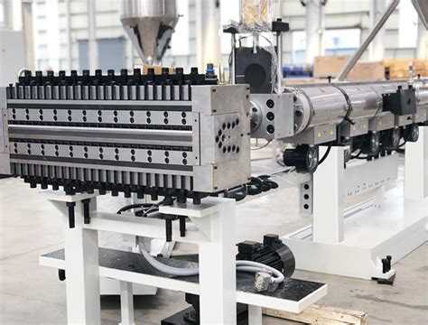 PP中空建筑模板生产线-盐城金韦尔智能装备有限公司