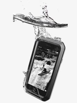 农民野外钓鱼，把刚买的苹果手机掉河里了，看看他是怎么捞上来的_腾讯视频