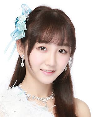 张靖怡图片