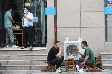 暂停堂食后，京城知名餐饮企业下场摆摊-新闻频道-和讯网