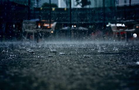 上海暴雨高清图片下载-正版图片501642833-摄图网