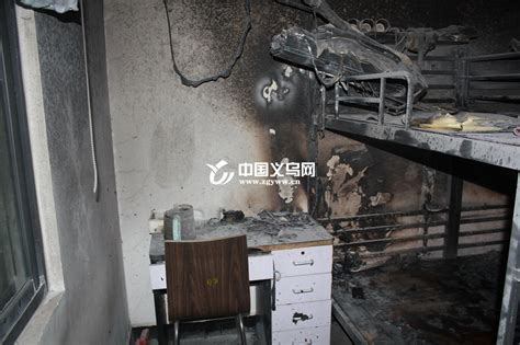 成都大学女生宿舍楼发生火灾|现场图片| 发生_凤凰资讯
