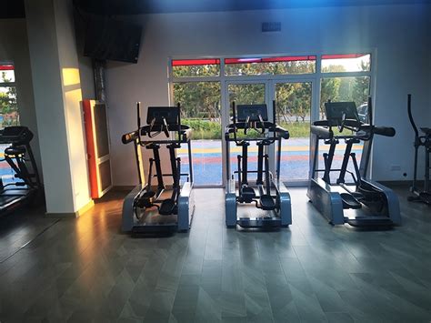 企业单位健身房丨青岛概念创意（青钢小镇）健身房配置方案-大力体育健身器材