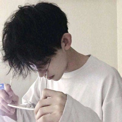 非主流头像分手图片男生