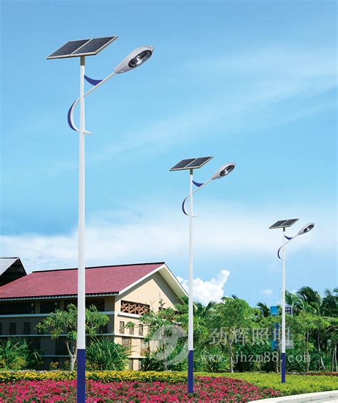 太阳能LED路灯好在哪里?|常见问题|劲辉照明:农村太阳能led路灯厂家