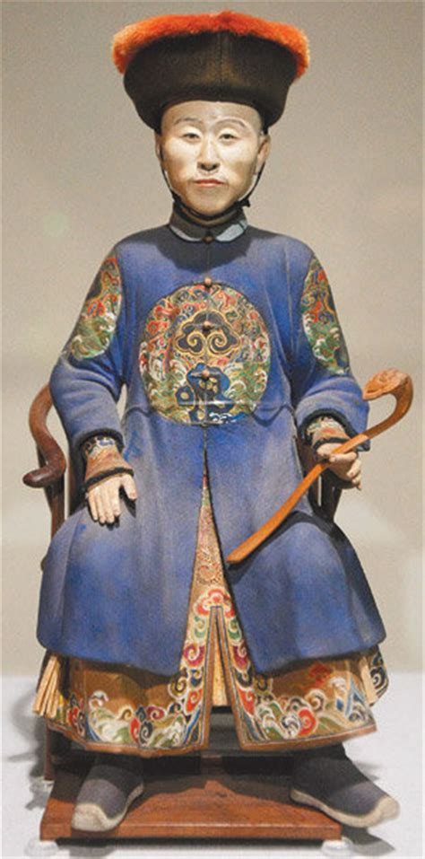 北京故宫收藏的雍正皇帝泥塑像