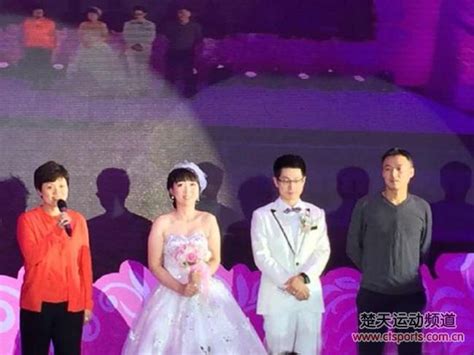 国乒世界冠军范瑛在家乡举办婚礼 新郎亦是国乒将-楚天运动频道
