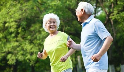 老年人血压越低越好？中国指南提出高龄人群血压范围，你达标吗？