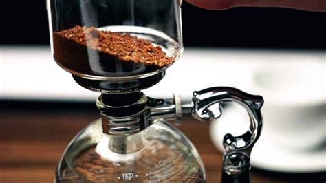 摩卡壶适用什么咖啡豆能煮出油脂？摩卡壶使用教程咖啡粉研磨粗细 中国咖啡网