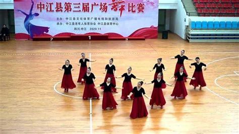 12人变队形舞蹈《今天是你的生日》我的中国，祝愿祖国明天更美好