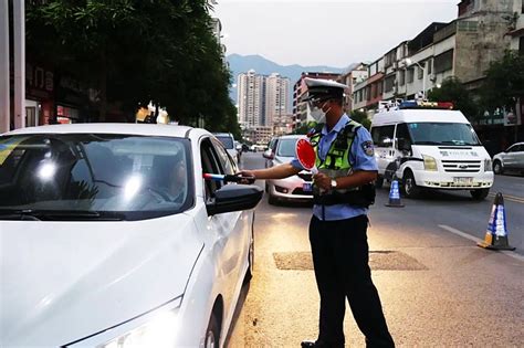 广州交警“放管服”|广州交警微信公众号可在线办理行驶证补换领业务_南方plus_南方+