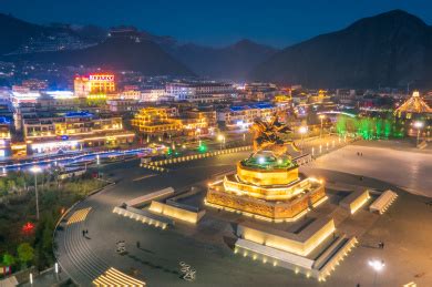 热烈庆祝玉树藏族自治州成立70周年丨挺起文化自信的脊梁——走进新玉树_扎西多杰