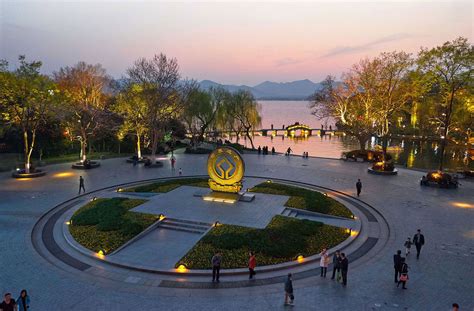 浙江杭州西湖世界遗产标志碑设计 - 风景名胜区 - 首家园林设计上市公司