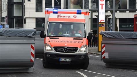 媒体：德国东部发生旅游大巴车祸 18人受伤 - 2021年7月30日, 俄罗斯卫星通讯社