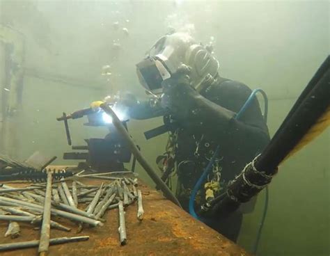 水下作业施工队伍-蛙人潜水作业队伍-化工仪器网