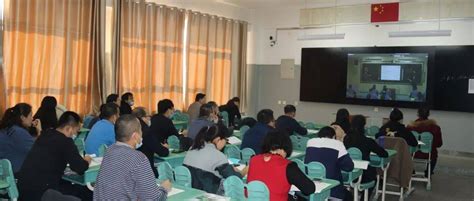 教师教学发展中心组织2013年新进教师观摩公开示范课-上海体育大学