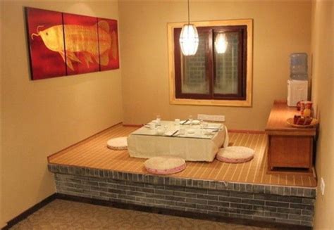 沙发式电热炕图片,榻榻米式沙发客厅图片,电热炕做的沙发图片_大山谷图库