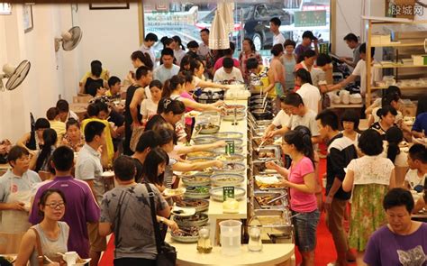福州：餐饮堂食有序恢复 浓浓的“烟火味”_福州要闻_新闻频道_福州新闻网