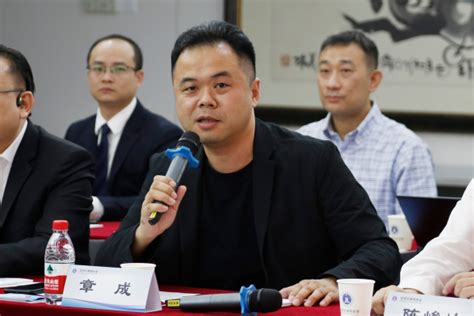 2022年度《重庆律师行业社会责任报告》发布 重庆每万人拥有律师5名-上游新闻 汇聚向上的力量