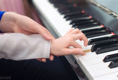 钢琴学习中的双音弹奏技巧 - 知乎