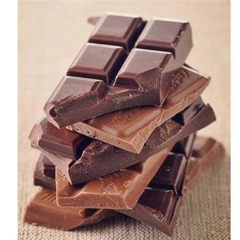 巧克力在可可中的活诱惑棕色糖果静物甜点食物营养高清图片下载-正版图片321081145-摄图网