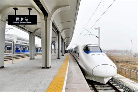 乌鲁木齐至克拉玛依“复兴号”列车正式开行-天山网 - 新疆新闻门户
