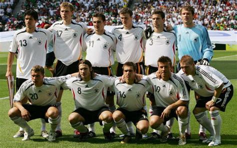 2002年世界杯射手榜前十：大罗7场8球缔造五星巴西，克洛泽上榜-直播吧