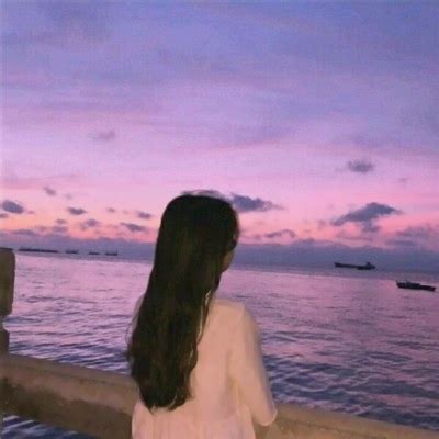 温柔看海的女生头像