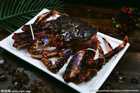 吃海鲜自助餐，为什么只见帝王蟹的蟹腿，知道真相忍不住撇嘴