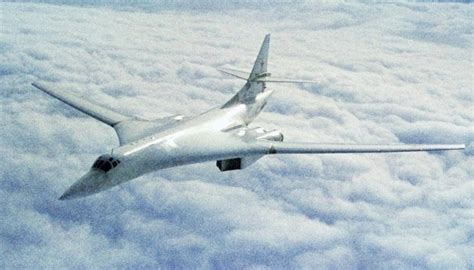 世界上最大的战略轰炸机，白天鹅图160升级之后有多强？
