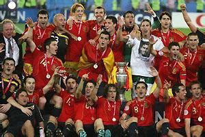 2010年世界杯冠军西班牙 是最强版本的斗牛士_巴萨_哈维阿隆索_皇马
