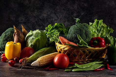 健康的蔬菜食材图片-新鲜的红萝卜素材-高清图片-摄影照片-寻图免费打包下载