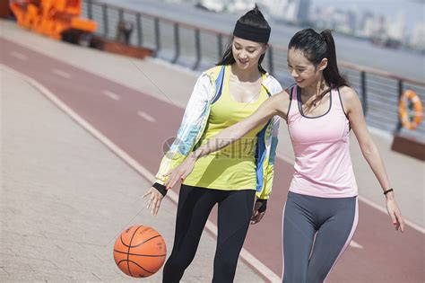 打球女生头像温柔