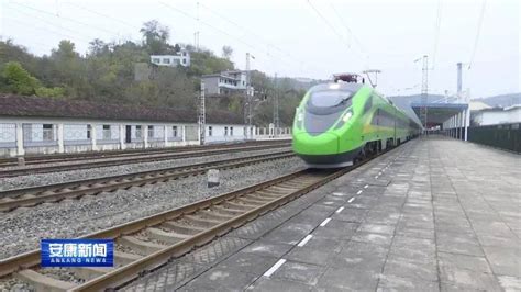 8月30日，西安至铜川“绿巨人”动车组正式开通_铁路