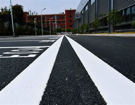市政道路划线 - 热熔减速带划线 - 广州亿路交通设施工程有限公司
