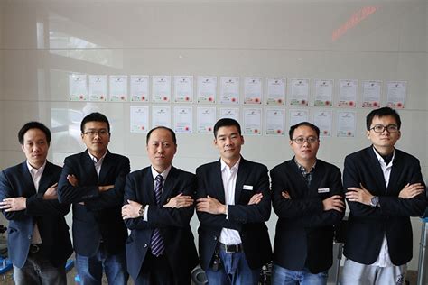 我们的团队 - 常州市龙鑫智能装备有限公司