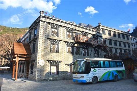 甘孜稻城香格里拉景区酒店出售-酒店交易网