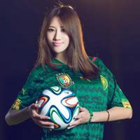 足球女生头像温柔霸气