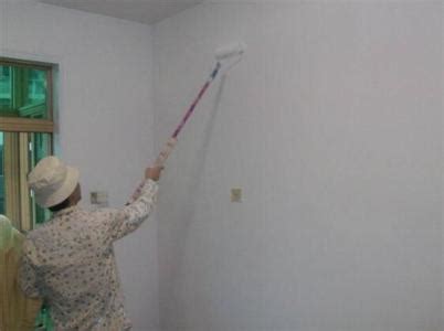 苏州墙面旧墙布翻新，可以直接刷乳胶漆吗