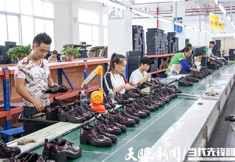 鞋业“智造”！莆田鞋厂2小时产一双定制鞋_凤凰网视频_凤凰网
