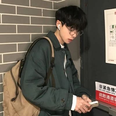 男生头像简约非主流