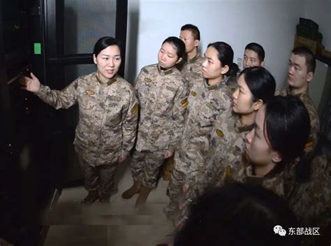 酷图｜火箭兵女兵的退伍照_北京兴秘科技有限公司