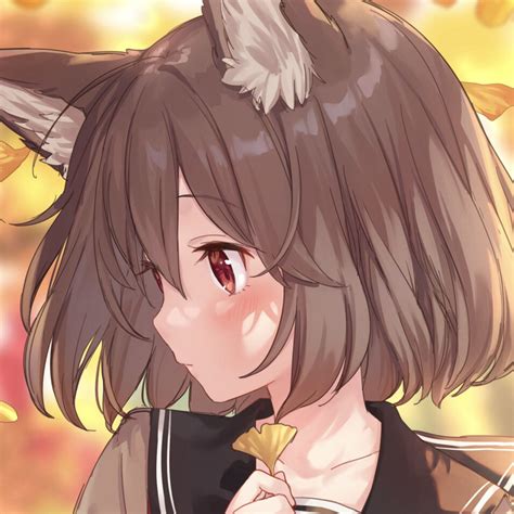 甜美女生冷棕色头像动漫