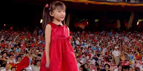 林妙可与杨沛宜:因奥运假唱爆红的童星,十年之后,处境竟截然不同!