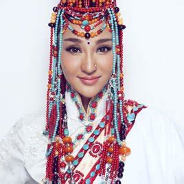 旺姆写真-藏族女歌手写真集-明星写真馆n63.com