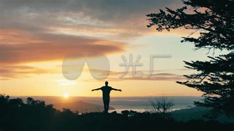 希望阳光,对明天充满希望的图片,未来希望_大山谷图库